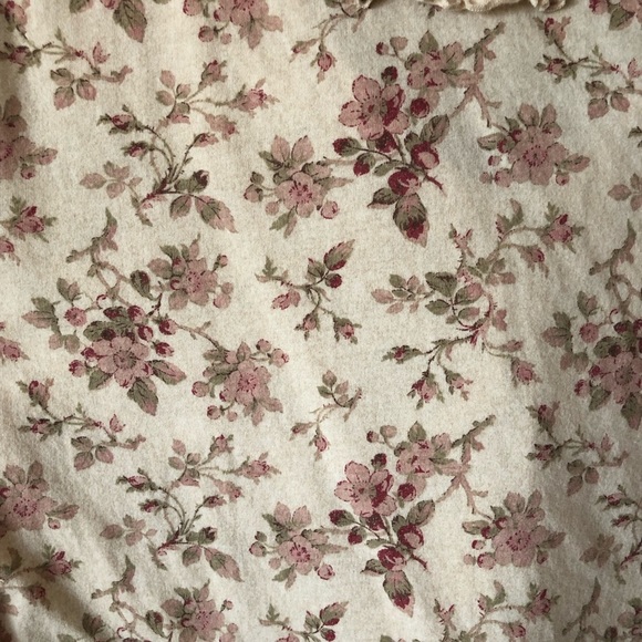 Lauren Jeans Co. Ruffle Neck Top Size S Long Sleeve Floral Cotton Old Money - Picture 12 of 14